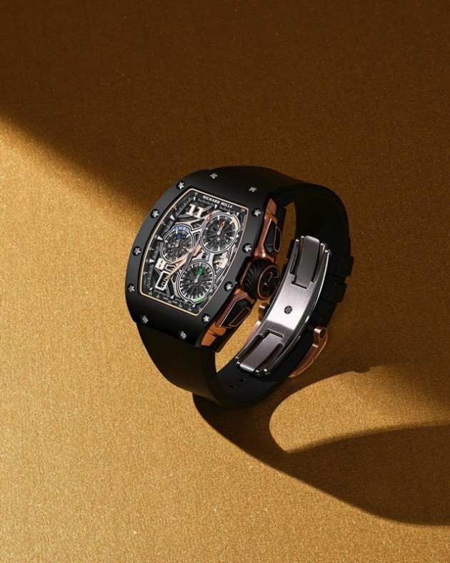 Lý do giới nhà giàu thường thích combo xa xỉ: Ngồi Lamborghini, đeo Richard Mille - Ảnh 1.