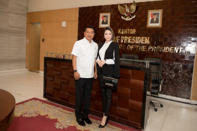 Lý Nhã Kỳ gặp gỡ Chánh Văn phòng Phủ Tổng thống Indonesia - Ảnh 5. Lý Nhã Kỳ gặp gỡ Chánh Văn phòng Phủ Tổng thống Indonesia - Ảnh 5.