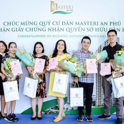 Masterise Homes chính thức bàn giao sổ hồng cho cư dân Masteri An Phú & M-One Nam Sài Gòn