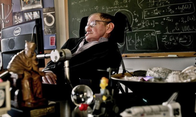 Mất khả năng nói từ năm 1985, Stephen Hawking đã làm cách nào để nói chuyện với thế giới? Hãy hỏi Intel - Ảnh 4.