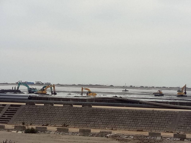 Máy xúc đào lội nước EIK - Phương án thi công nạo vét mới - Ảnh 1.