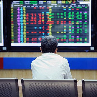 Maybank Investment Bank hạ dự báo VN-Index cuối năm từ 1.800 xuống còn 1.550 điểm