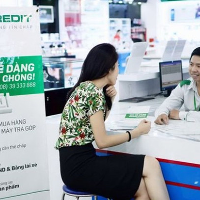 MBS: FE Credit sẽ tiếp tục thống lĩnh thị trường nhưng tín dụng tiêu dùng có thể gây mất kiểm soát nợ xấu cho VPBank