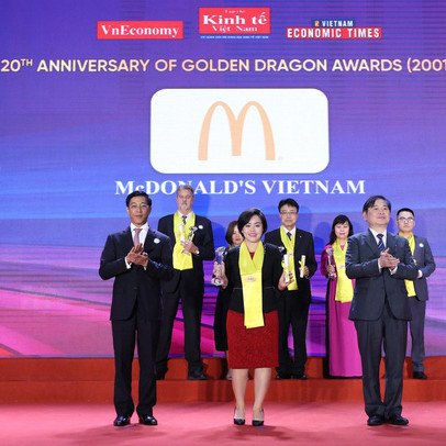 McDonald's nhận giải Rồng Vàng 2021 cho doanh nghiệp nổi bật trong ngành dịch vụ ăn uống