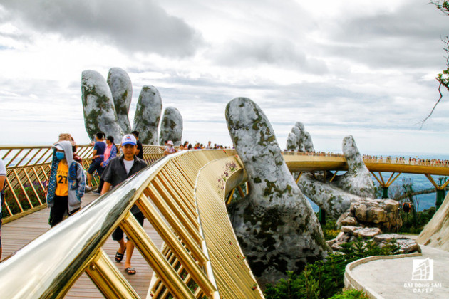 Mê mẫn với dự án cây cầu vàng trên đỉnh Bà Nà, không thua kém cầu treo Langkawi Sky (Malaysia) - Ảnh 8.