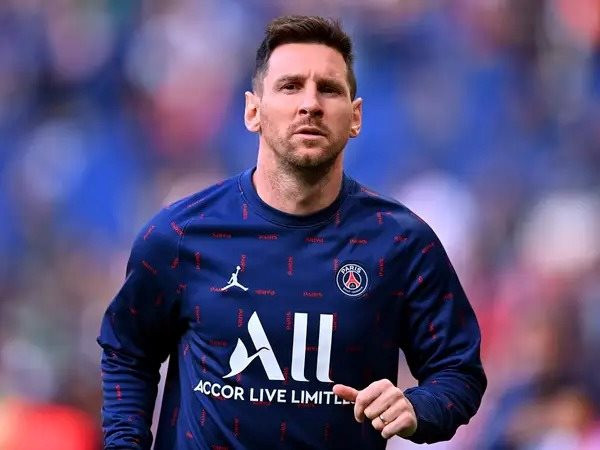 Messi giàu thế nào: Kiếm được hơn 200 triệu đồng mỗi giờ trong năm 2022 và tai tiếng trốn thuế - Ảnh 1.