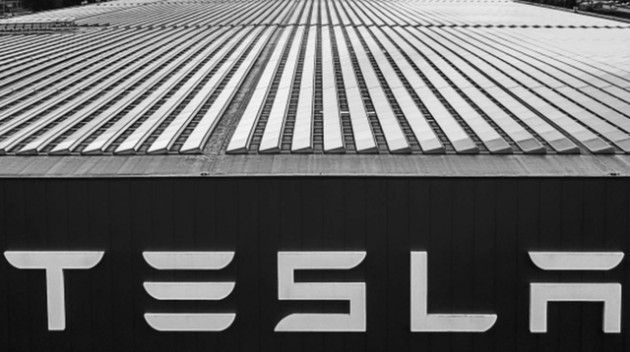 Một Elon Musk và Tesla rất không... bình thường - Ảnh 1.