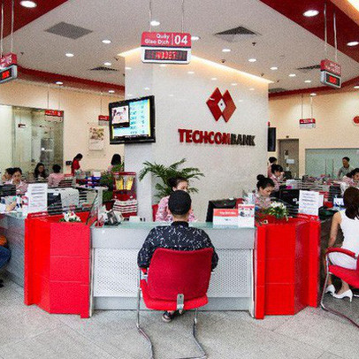 Một sếp Techcombank đăng ký bán 300.000 cổ phiếu TCB