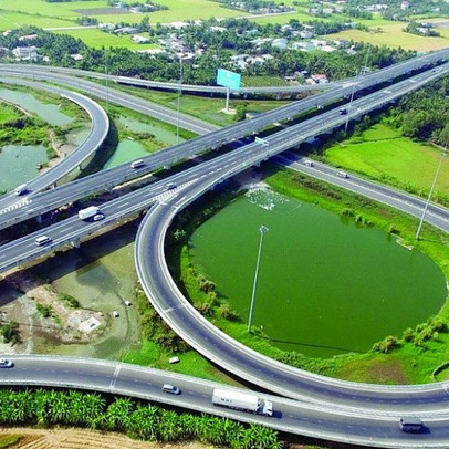 Mục tiêu hoàn thành hơn 800 km cao tốc vùng Đồng bằng sông Cửu Long từ nay đến năm 2030