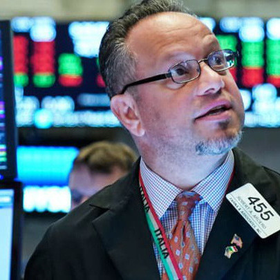 Mỹ và Trung Quốc sẽ tái đàm phán vào tháng tới, Dow Jones bứt phá gần 400 điểm