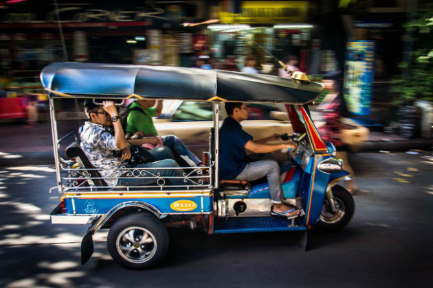 Myanmar bùng nổ “taxi công nghệ”, lái xe tuk tuk lo lắng ở Campuchia và câu chuyện của Philippines - Ảnh 1.