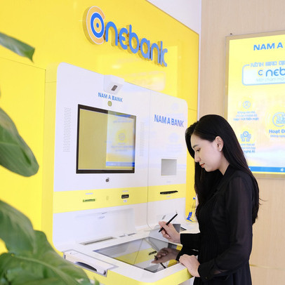 Nam A Bank tri ân khách hàng nhân ngày Quốc tế Phụ nữ 8/3