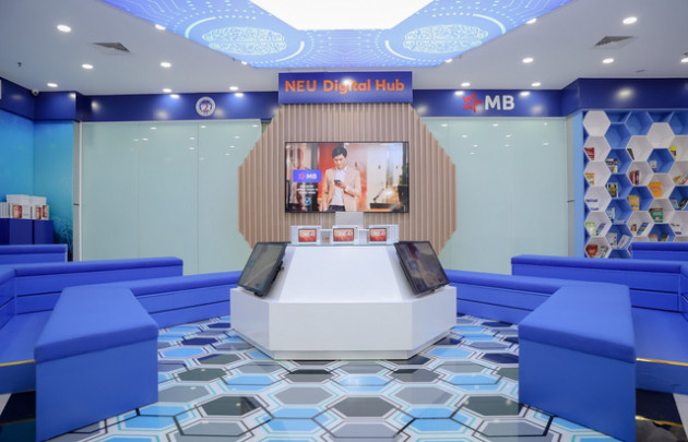 NEU – MB Digital Hub gia tăng trải nghiệm học tập cho sinh viên - Ảnh 2.