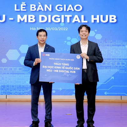 NEU – MB Digital Hub gia tăng trải nghiệm học tập cho sinh viên