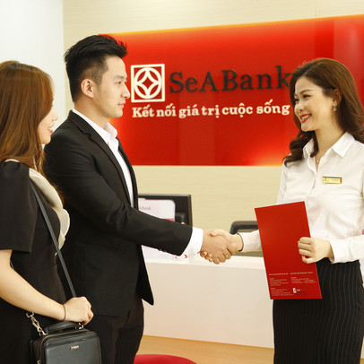 Ngân hàng đồng hành cùng doanh nghiệp bằng giải pháp tài chính