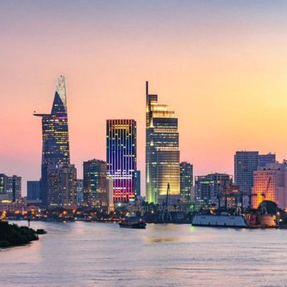 Ngành bất động sản còn nhiều tiềm năng trong dài hạn nhờ hưởng lợi từ cơ cấu dân số vàng, nhưng cơ hội sẽ phân hoá