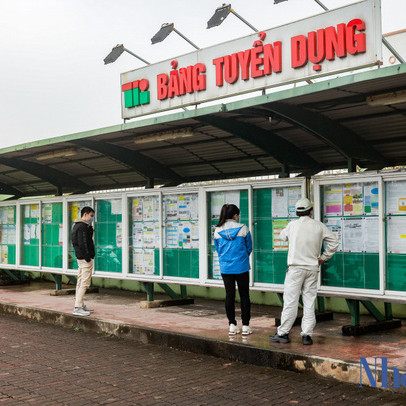 Ngập tràn thông báo tuyển dụng công nhân sau Tết ở khu công nghiệp Hà Nội