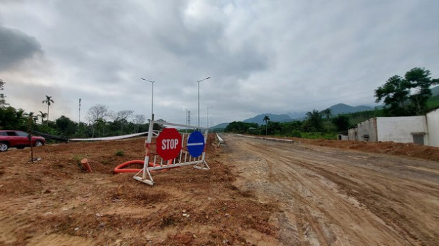 Ngổn ngang dự án nghìn tỷ, 3 lần gia hạn vẫn thi công... rùa bò - Ảnh 2.