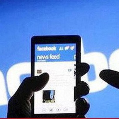 Người dùng Facebook có thể sớm phải trả tiền