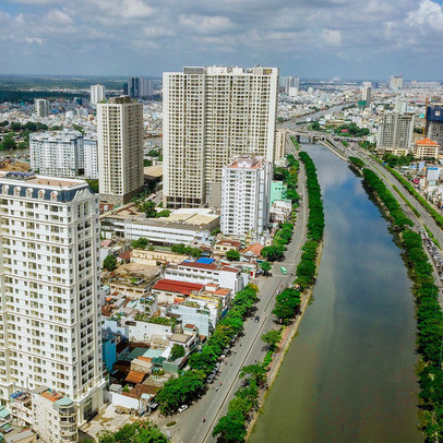 Người nước ngoài mạnh tay mua nhà tại Việt Nam, Bộ Xây dựng yêu cầu báo cáo tình hình