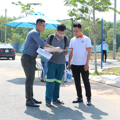 Nhà đầu tư chờ “bắt đáy” bất động sản?
