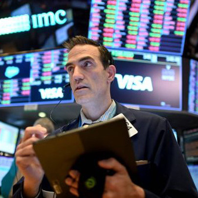 Nhà đầu tư đổ xô đến cổ phiếu giá trị, S&P 500 và Nasdaq đồng loạt rớt điểm