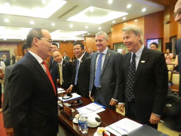 Nhà đầu tư nước ngoài lo ngại ùn tắc, quá tải ở sân bay Tân Sơn Nhất - Ảnh 2.