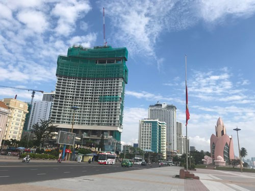 Nha Trang khủng hoảng thừa phòng - Ảnh 1.