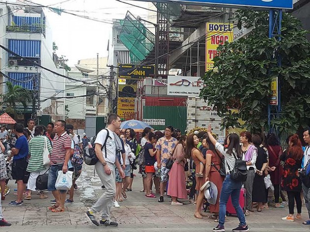 Nha Trang lúng túng trước làn sóng khách Trung Quốc