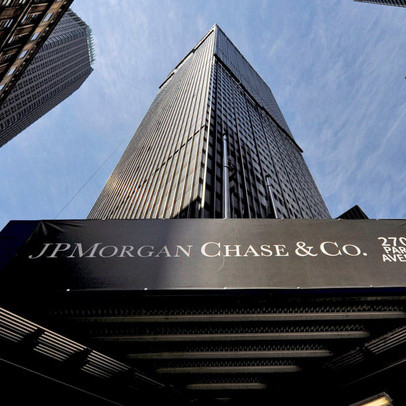 Nhận tài trợ hàng tỷ USD tưởng là kèo ngon, cuối cùng JPMorgan lại rơi vào trung tâm của làn sóng phẫn nộ phản đối Super League