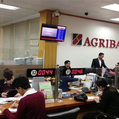 Nhân viên Agribank thu nhập bình quân 23,4 triệu, sếp quản lý gần 74 triệu đồng/tháng