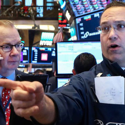 Nhiều doanh nghiệp báo lãi lớn, Dow Jones tăng 171 điểm