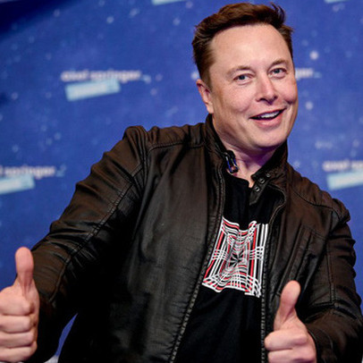 Nhìn cách 'kẻ hủy diệt' Elon Musk tán gái sẽ hiểu vì sao Tesla, SpaceX thành công đến vậy