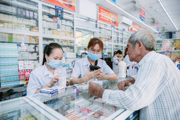 Nhìn lại một năm 2022 “giàu có” của đội ngũ dược sĩ FPT Long Châu - Ảnh 1.