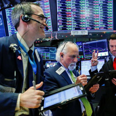 Nhóm công nghệ dẫn dắt thị trường, Dow Jones tăng 155 điểm