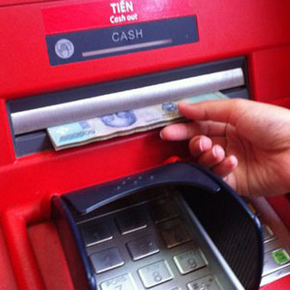 Những nguyên tắc vàng để giao dịch an toàn tại máy ATM