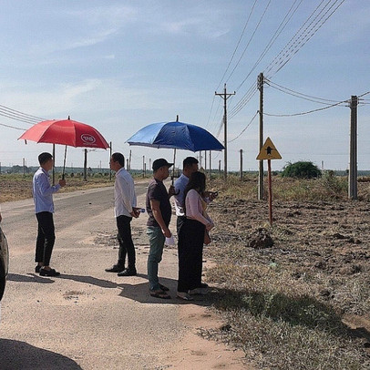 Những nhà đầu tư “ôm đất” lúc đỉnh sốt, động thái thế nào nếu dịch kéo dài đến tháng 9?