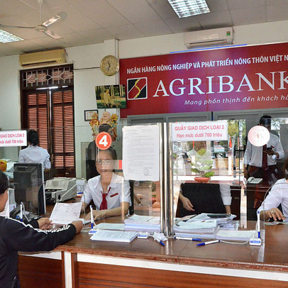 Nợ xấu tại Agribank giảm mạnh, thu nhập bình quân nhân viên vọt lên gần 29 triệu đồng/tháng