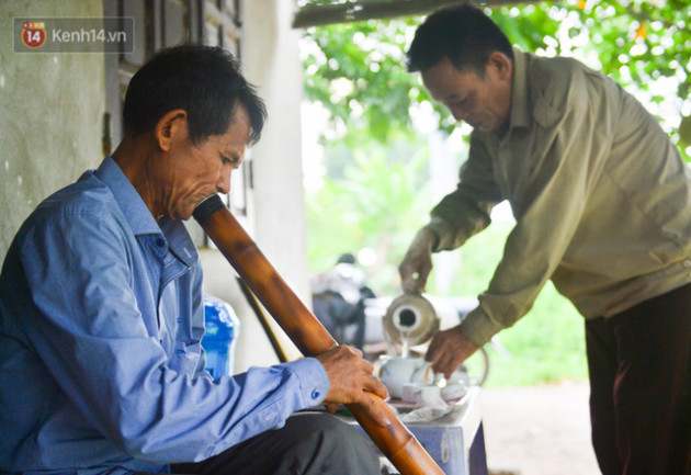 Nước mắt những công nhân thu gom rác bị nợ lương ở Hà Nội: Con nhỏ nghỉ học vì xấu hổ, người bị cụt chân mò mẫm trong rác - Ảnh 34.