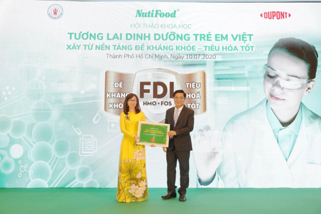 Nutifood GrowPLUS+ được vinh danh Sản phẩm tiêu biểu TP.HCM năm 2020 - Ảnh 1.