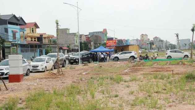 'Ôm đất' lúc đỉnh sốt, nhiều nhà đầu tư 'sống dở chết dở' khi đất hạ nhiệt