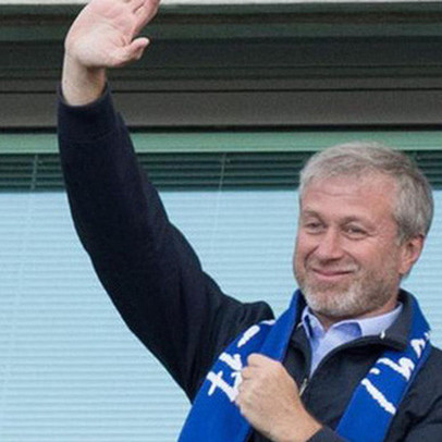 Ông chủ Abramovich giao lại quyền quản lý Chelsea