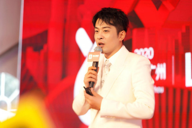 Ông hoàng livestream Trung Quốc xác lập kỉ lục: Bán hàng trong 12 tiếng doanh thu nhiều hơn trung tâm thương mại bán 1 năm - Ảnh 3.