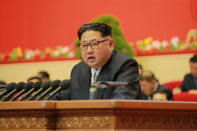 Ông Kim Jong-un rơi nước mắt thuyết phục cấp dưới ủng hộ đàm phán Mỹ-Triều? - Ảnh 1.