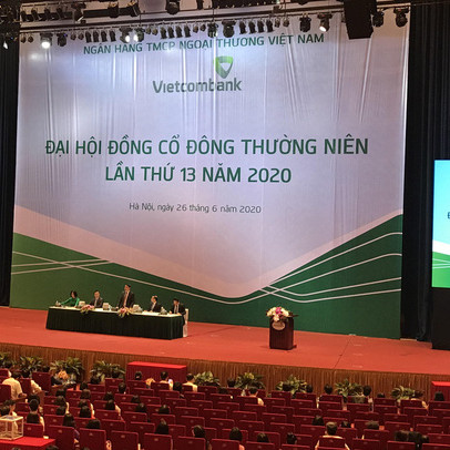 "Ông lớn" Vietcombank lo nợ xấu tăng mạnh