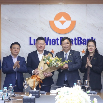 Ông Nguyễn Đức Thụy lên làm Chủ tịch Hội đồng quản trị LienVietPostBank