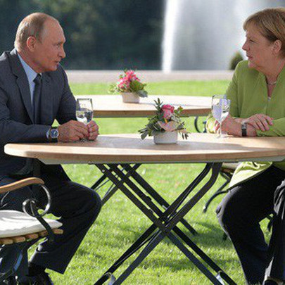 Ông Putin và bà Merkel bàn bạc gì bên ngoài Berlin?