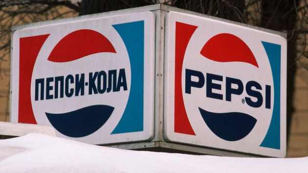 Pepsi vs Coca: Cuộc chiến tại Liên Xô và câu chuyện đổi tàu ngầm lấy nước ngọt - Ảnh 4.