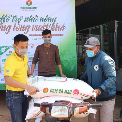 Phân bón Cà Mau hỗ trợ bà con nông dân 18 tỷ đồng