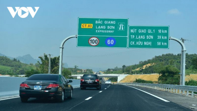 Phát hành trái phiếu doanh nghiệp để hoàn thành 3.800km đường cao tốc